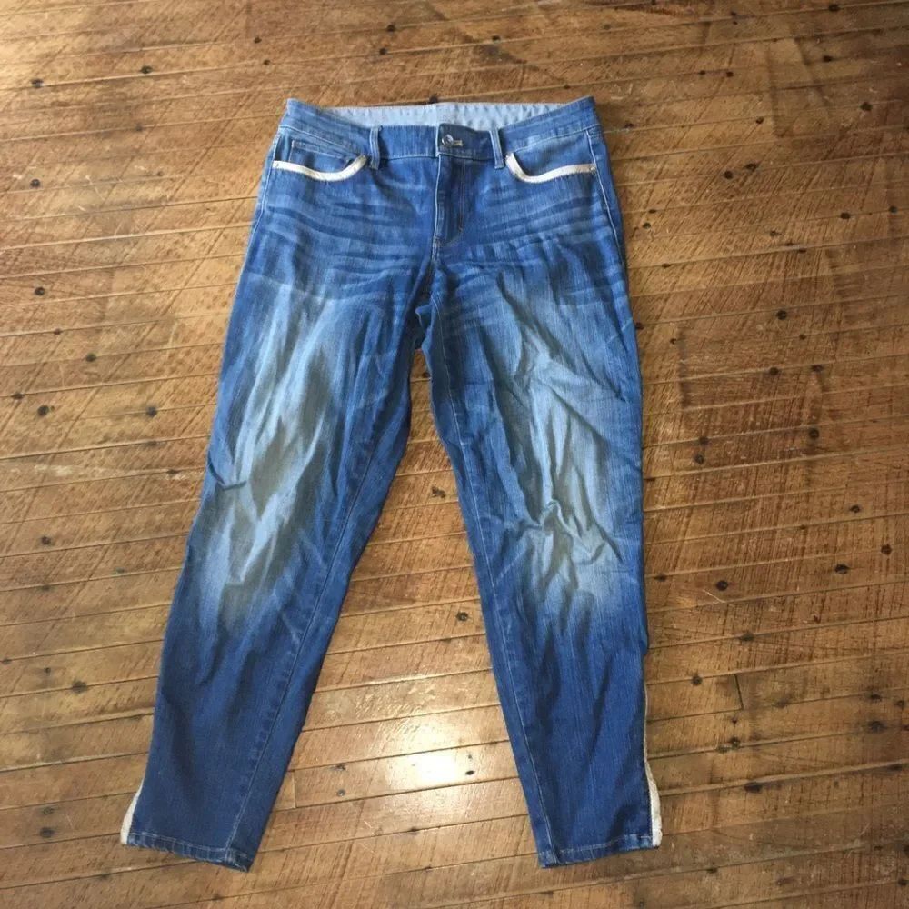 White House Black Market cropped skinny jeans with zipper hems